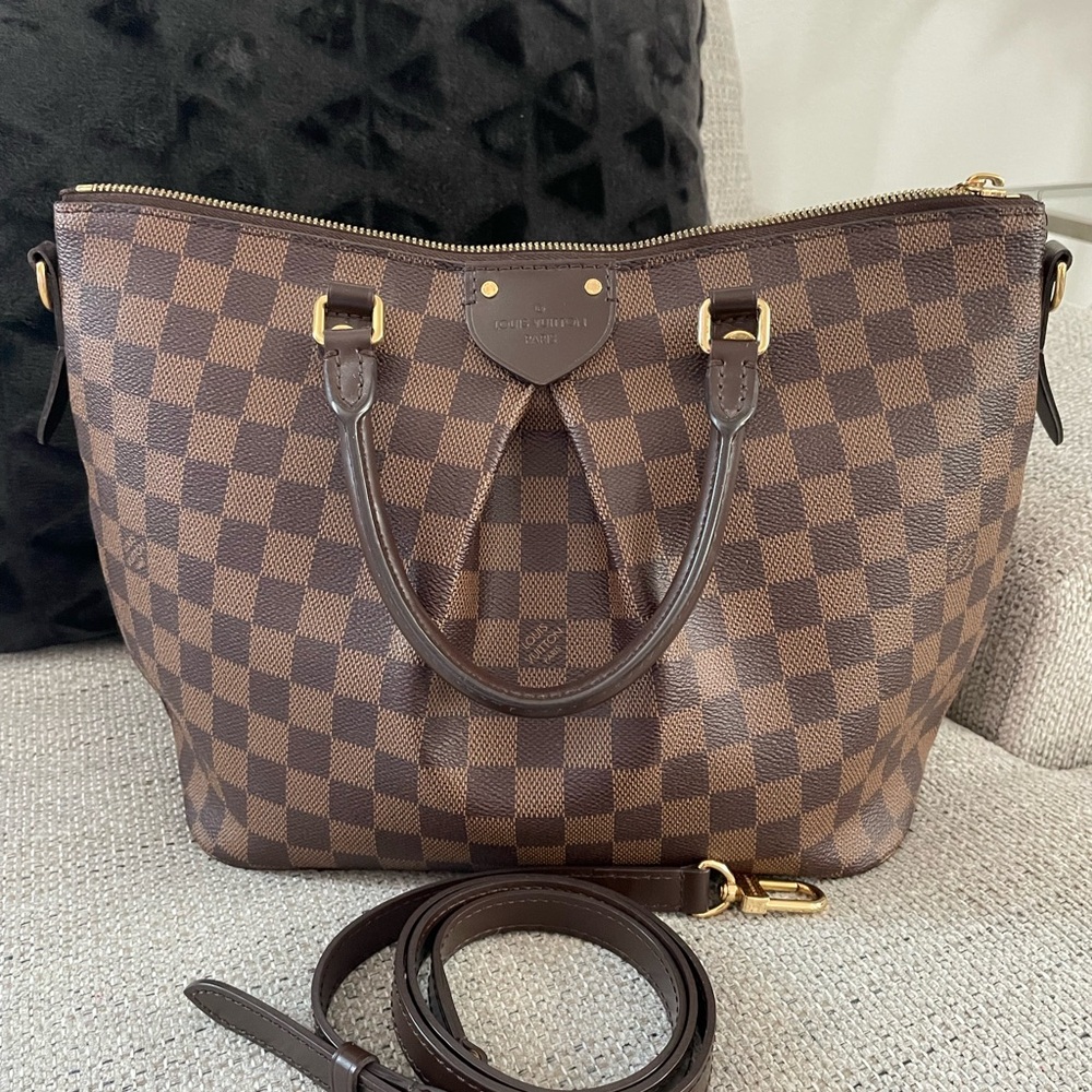 Louis Vuitton Damier Ebene Tote Bag